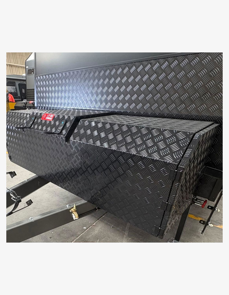 3 Caravan Toolbox 243 - Image 1